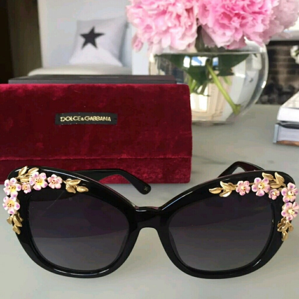 Dolce Flower Sunglasses DG4230